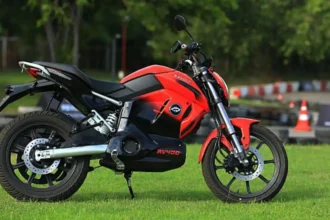 revolt rv400 bike
