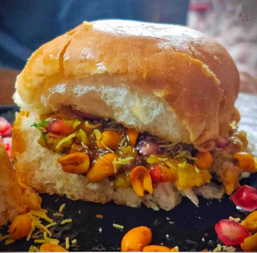 Gujrati Street food Dabeli...