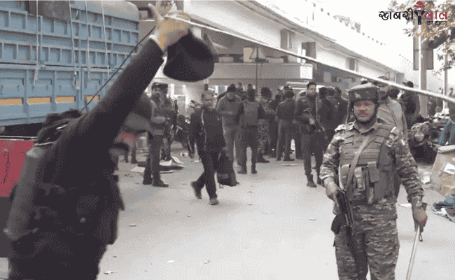 Grenade Blast | Srinagar Sunday Market | CRPF Vehicle Targeted