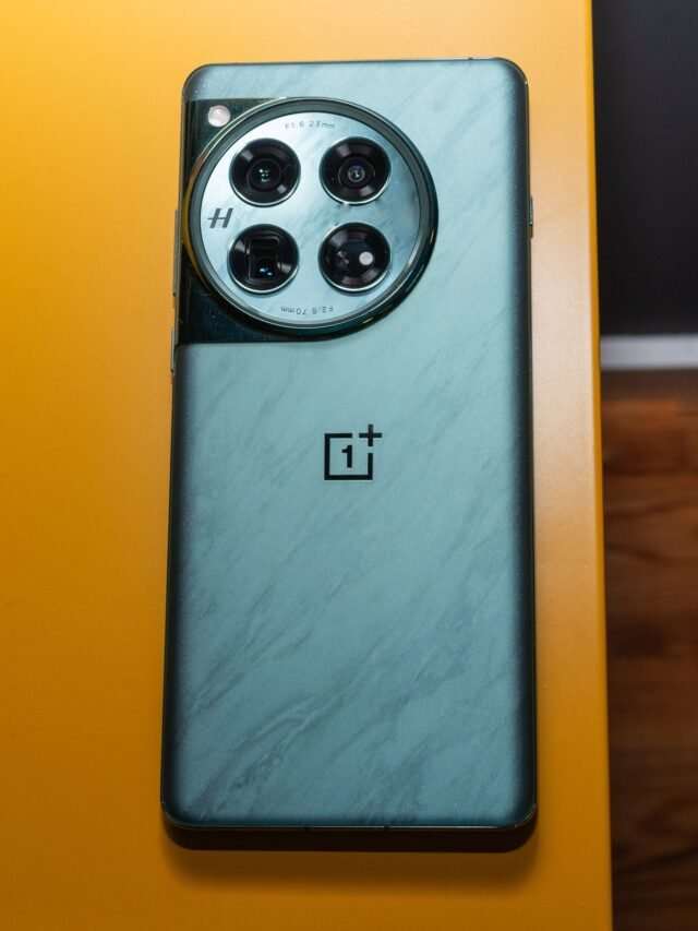 OnePlus 12: Get ₹10,000 Off Ahead of OnePlus 13 Launch!
